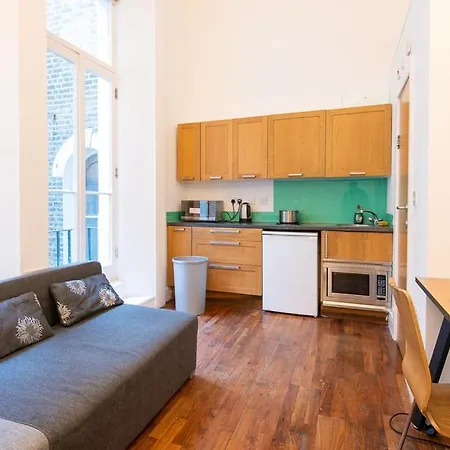 City Prime Apartment London