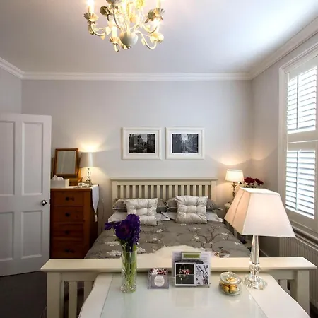 Homestay Windsor Road Retreat