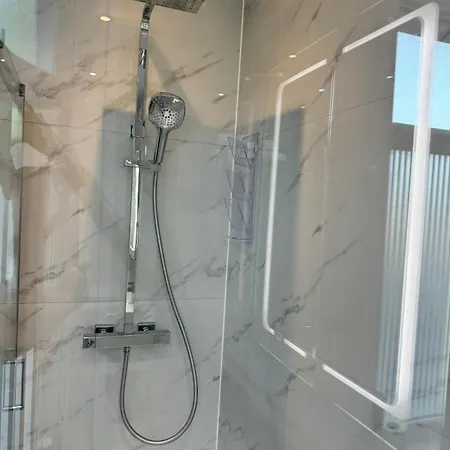 Alloggio in famiglia Double Bedroom In Private Home- Canning Town By Excel *