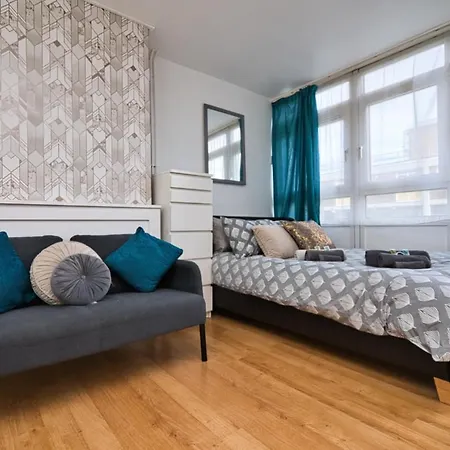 Large Balcony Guest house London