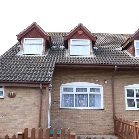 Beautiful 4 Bed House In Cul-de-sac Holiday home *