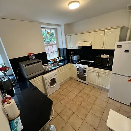 Guest house Comfy Private Bedrooms In Heart Of London