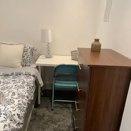 Lovely 3 Bed Flat In Maida Vale