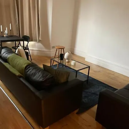 Lovely 3 Bed Flat In Maida Vale Apartment London
