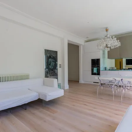 Lavish 1bd By Hyde Park Appartamento