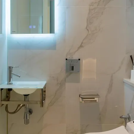 Appartamento Lavish 1bd By Hyde Park Londra