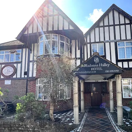 Madonna Halley Hotel Edgware