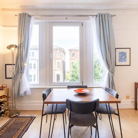 Pass The Keys Bright Balham - Close To Appartamento *