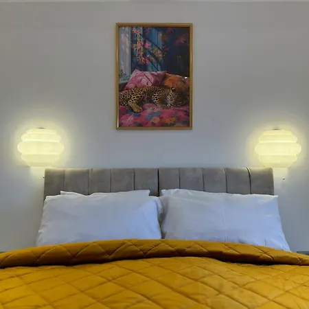 Luxurious 3bed House With Bath & Garden