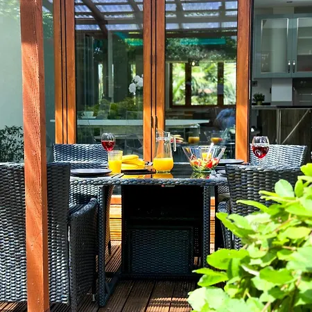 Luxurious 3bed House With Bath & Garden * London
