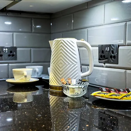 Holiday home Luxurious 3bed House With Bath & Garden London