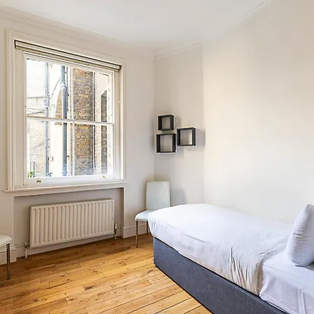 Apartment Kensington Tranquility Elegant Two-bed Retreat *