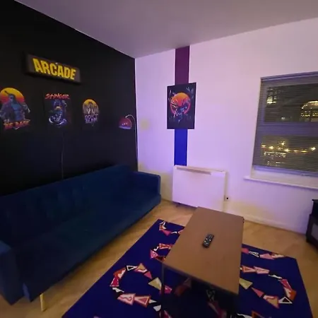 ✰free Private Parking✰80s Retro 1bedroom Serviced Canary Wharf Perfect For Families Business & Leisure Guests Apartment *