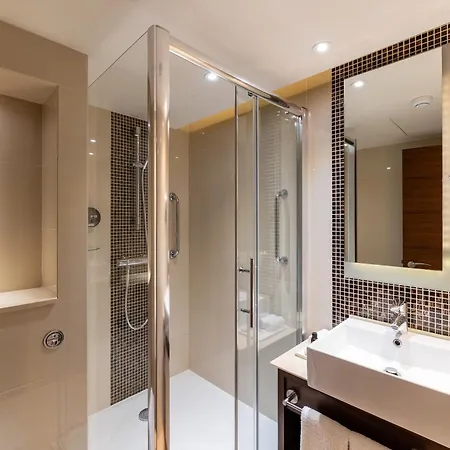100 Queen's Gate London, Curio Collection By Hilton 5* London