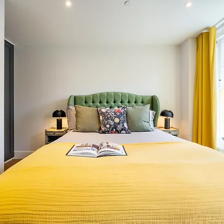 Apartment Arcore Premium Spitafields