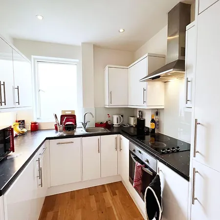 Bedroom 1, Queens Road Homestay London