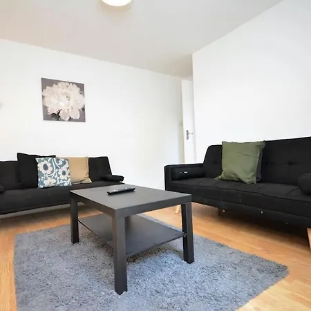 3 Bed House By White Hart Lane Edmonton