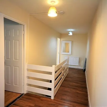 3 Bed House By White Hart Lane Edmonton