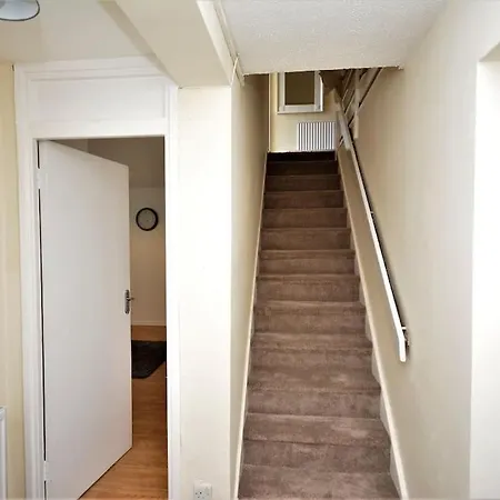 3 Bed House By White Hart Lane * Edmonton