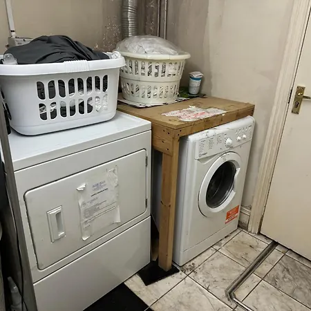 Apartment And Affordable Flat For 6 People In Zone 1 - Baker Street - With Breakfast Included