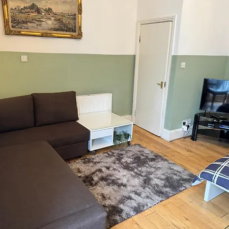 Apartment And Affordable Flat For 6 People In Zone 1 - Baker Street - With Breakfast Included London