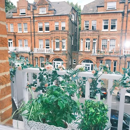 Kensington 1b1b With Sofa Double Bed Max 4 Guests London