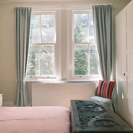 Kensington 1b1b With Sofa Double Bed Max 4 Guests *