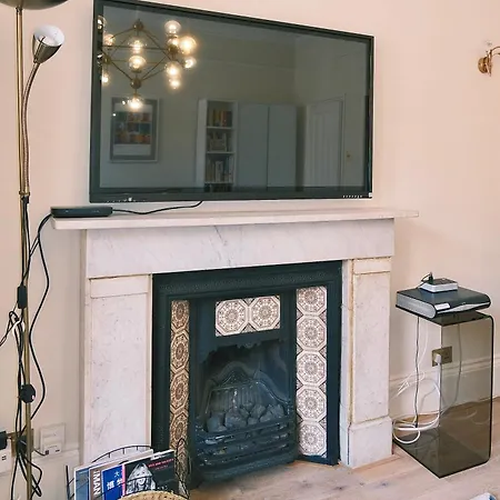 Apartment Kensington 1b1b With Sofa Double Bed Max 4 Guests *