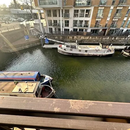 Stylish Riverside * London