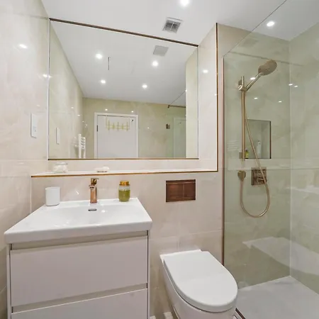 Flat 315, 33 Birtton Street Apartment