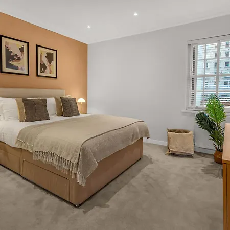Be - The Russell Square Residences *
