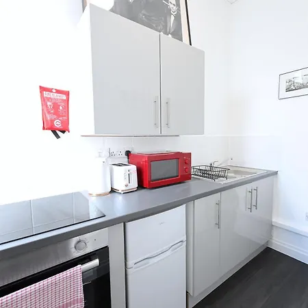 Apartment 3 London