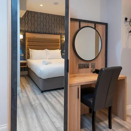 Western Chiswick Palace & Hotel 3*