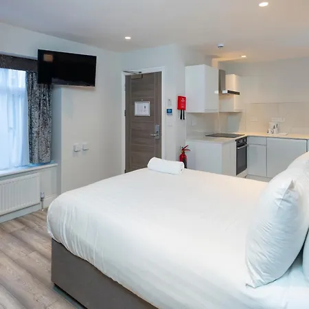 Western Chiswick Palace&suites London
