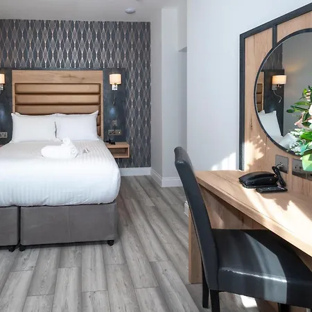 Western Chiswick Palace & 3*