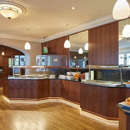 Lancaster Gate 3*