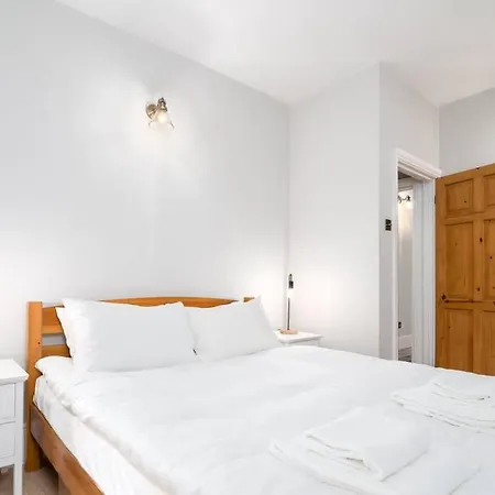 Beautiful & Cosy 1-bedroom In Clapham Apartment *