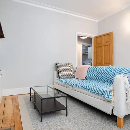 Beautiful & Cosy 1-bedroom In Clapham Apartment London