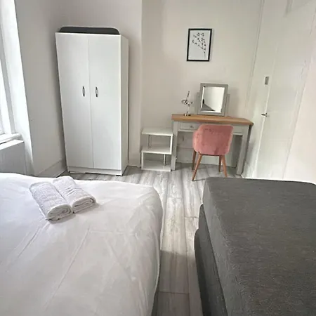 Ground Floor One Bedroom Flat Apartment London