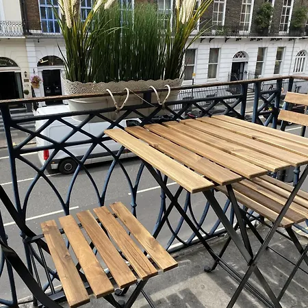 Apartment And Affordable Flat For 6 People In Zone 1 - Baker Street - With Breakfast Included