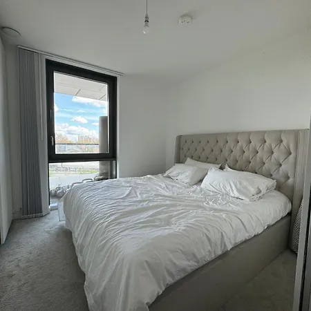 Apartment Perfect Flat For A Family! London