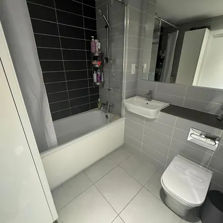 Perfect Flat For A Family! London