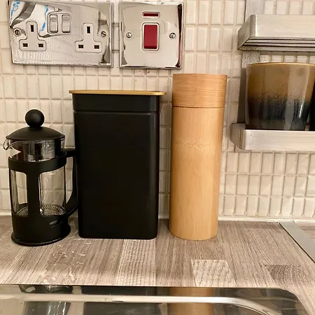 One-bed Flat In The Heart Of London, Bank Payment Required To The Host Up To 12h After You Have Made A Reservation * London