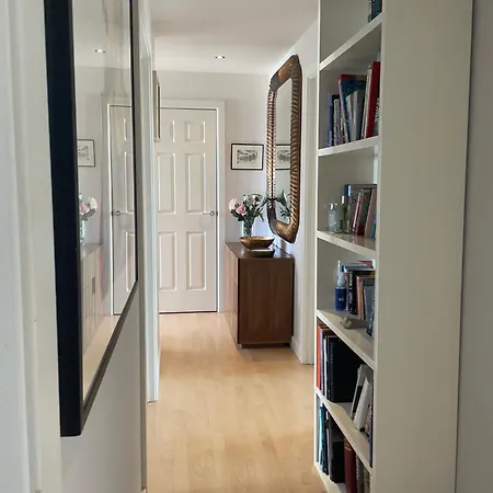 Fulham 2 Double Bedrooms, 4 People Flat Apartment