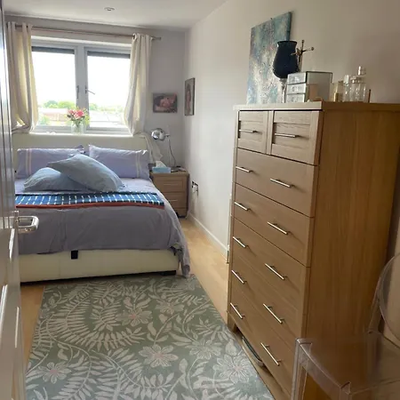 Fulham 2 Double Bedrooms, 4 People Flat Apartment London