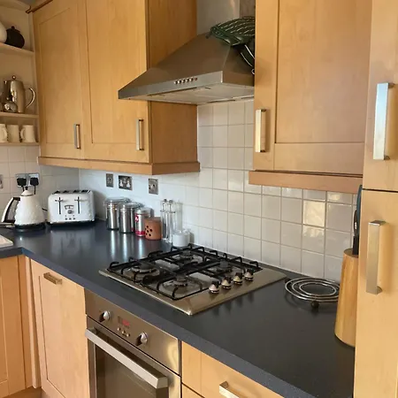 Fulham 2 Double Bedrooms, 4 People Flat London