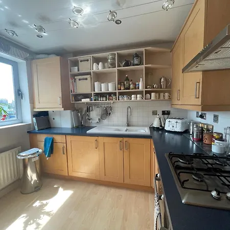 Fulham 2 Double Bedrooms, 4 People Flat *