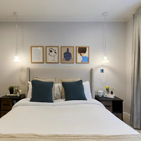 The Bayswater Retreat - Adorable 3bdr Flat With Balcony Apartment London