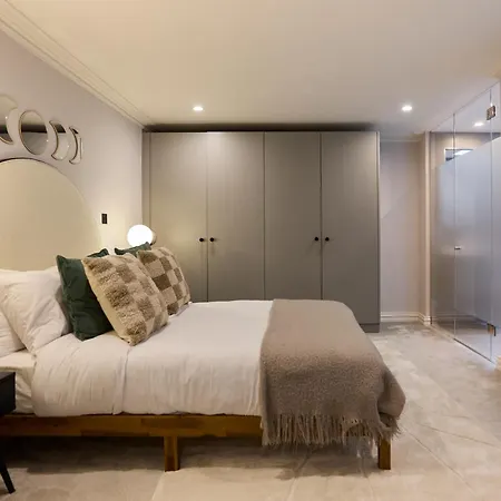 The Bayswater Retreat - Adorable 3bdr Flat With Balcony Apartment London