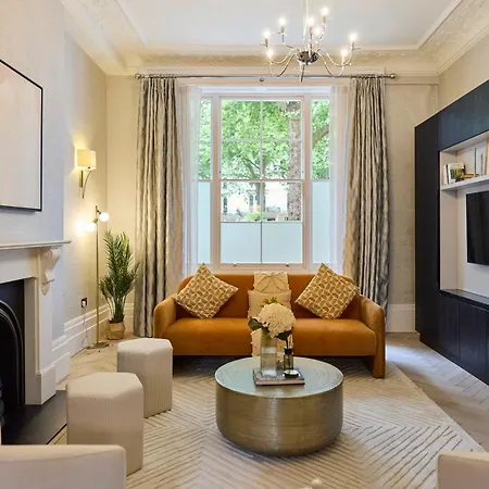 The Bayswater Retreat - Adorable 3bdr Flat With Balcony *